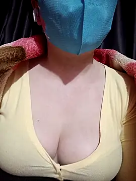 Snapshot of MiHeni chatting on February 9, 2026, 4:05 pm MiHeni online show from February 9, 2026, 4:05 pm