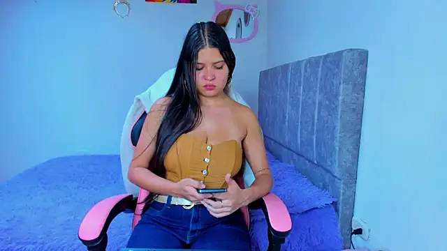 kiity hot 6 online show from May 25, 2026, 8:40 pm