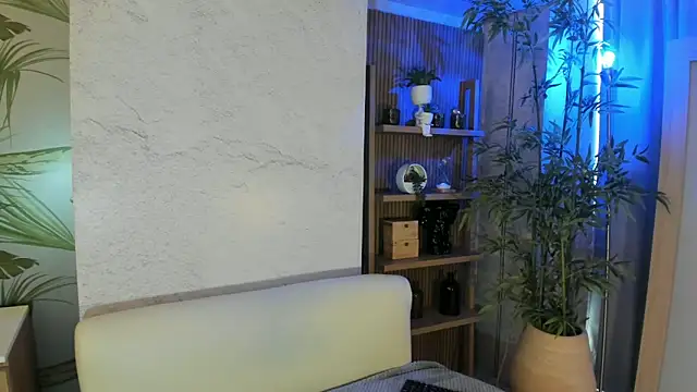 ReiAyanamy online show from April 6, 2026, 8:21 pm