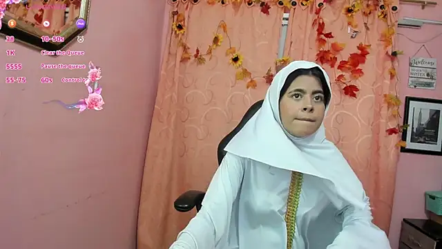 Snapshot of NaylaAbadi chatting on November 22, 2025, 12:26 pm NaylaAbadi online show from November 22, 2025, 12:26 pm