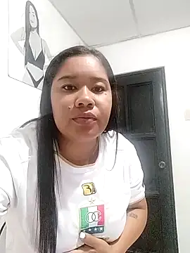 Snapshot of Sarahy- chatting on November 15, 2025, 11:31 pm Sarahy- online show from November 15, 2025, 11:31 pm