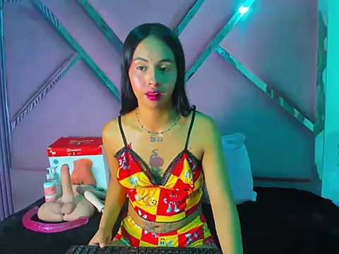 CloeMorenti  online show from November 14, 2025, 12:31 pm