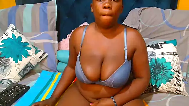 DarkCherryx online show from April 21, 2026, 7:09 pm