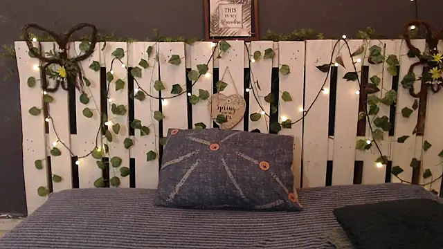 DUVAN MONTES online show from November 20, 2025, 1:12 pm