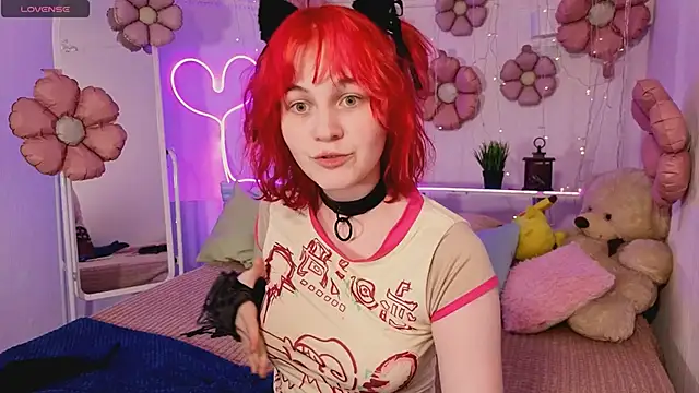 Snapshot of Awawrin chatting on April 7, 2026, 8:32 pm Awawrin online show from April 7, 2026, 8:32 pm