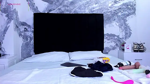 lilithDraven  online show from March 5, 2026, 4:09 am