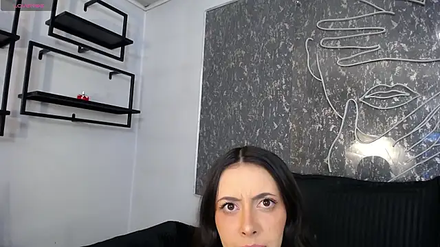 Snapshot of DahliaVex_ chatting on February 13, 2026, 11:32 am DahliaVex online show from February 13, 2026, 11:32 am