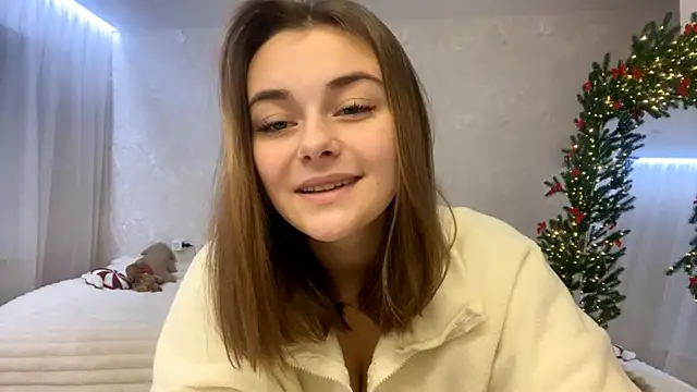 Snapshot of GeralynChiszar chatting on December 22, 2025, 5:18 am GeralynChiszar online show from December 22, 2025, 5:18 am