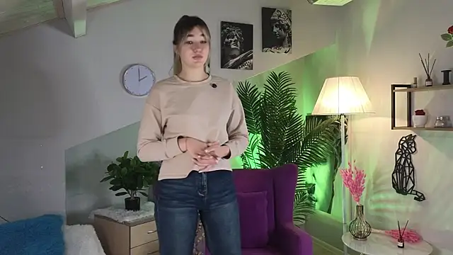 SharonEllis online show from November 17, 2025, 7:12 am