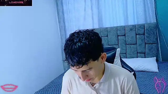 FelipeGonzalezz online show from January 8, 2026, 12:22 pm