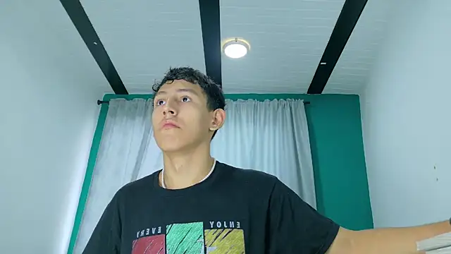 Snapshot of FelipeGonzalezz chatting on November 30, 2025, 12:28 pm FelipeGonzalezz online show from November 30, 2025, 12:28 pm