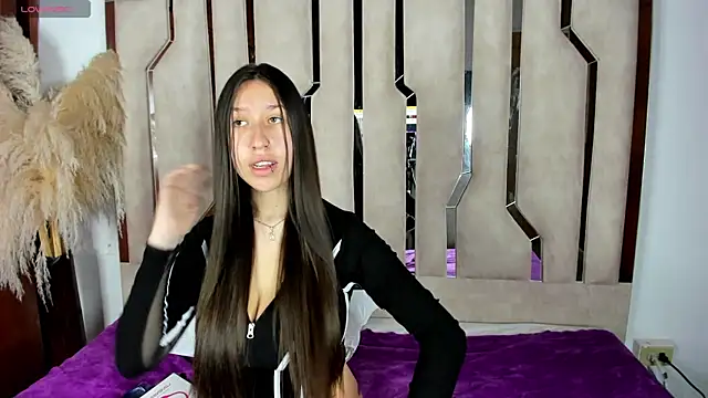 venusmorgan  online show from November 23, 2025, 12:37 pm