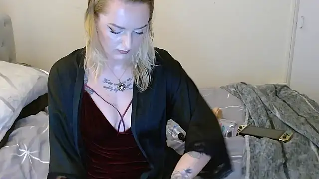 Tatted emi online show from November 12, 2025, 7:18 pm