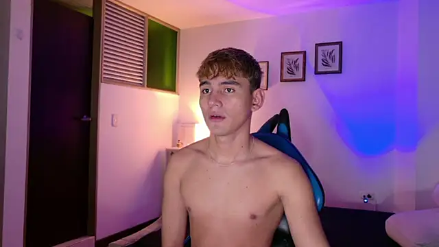 Snapshot of estebanperez_26 chatting on February 23, 2026, 11:00 am estebanperez 26 online show from February 23, 2026, 11:00 am