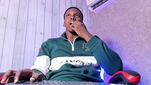 Snapshot of mike_aly chatting on January 8, 2026, 1:50 pm mike aly online show from January 8, 2026, 1:50 pm