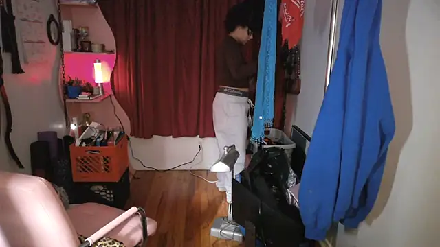 Snapshot of PrettyLittleProblem chatting on November 29, 2025, 3:23 pm PrettyLittleProblem online show from November 29, 2025, 3:23 pm