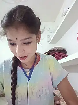 Mohnicute online show from May 31, 2026, 6:02 pm