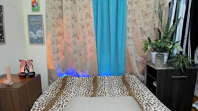 Snapshot of Angel_White25 chatting on May 22, 2026, 9:57 pm Angel White25 online show from May 22, 2026, 9:57 pm