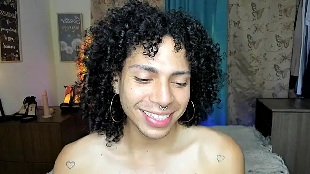 Angel White25 online show from March 9, 2026, 12:03 am