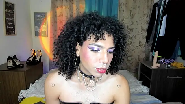 Snapshot of Angel_White25 chatting on April 26, 2026, 2:31 am Angel White25 online show from April 26, 2026, 2:31 am