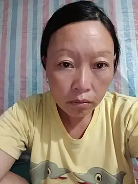 girl-hot2x online show from July 15, 2026, 6:59 pm