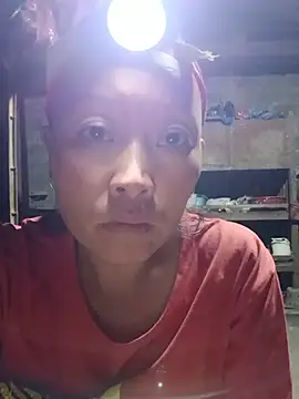 girl-hot2x online show from July 24, 2026, 1:51 pm