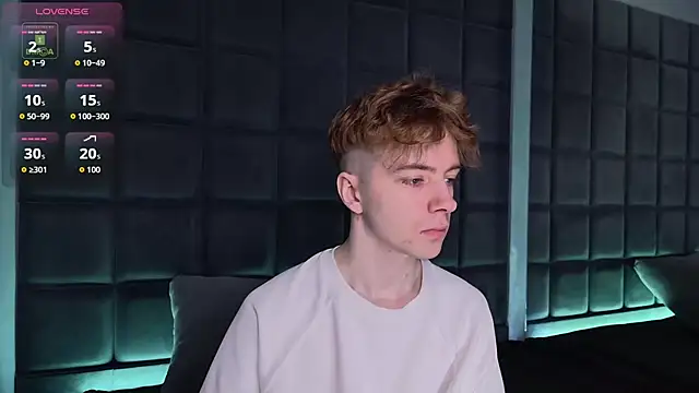 Paul Holt online show from December 5, 2025, 8:28 pm