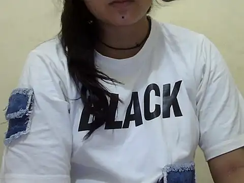 Anika Singh online show from June 15, 2026, 10:04 am