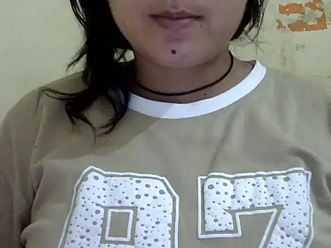 Anika Singh online show from April 23, 2026, 2:40 pm