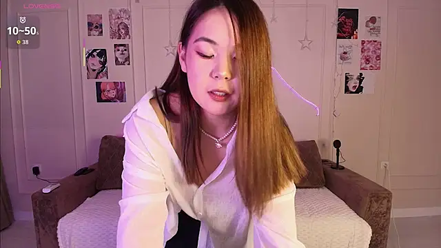 Snapshot of yummy_yuna chatting on November 23, 2025, 9:36 pm yummy yuna online show from November 23, 2025, 9:36 pm