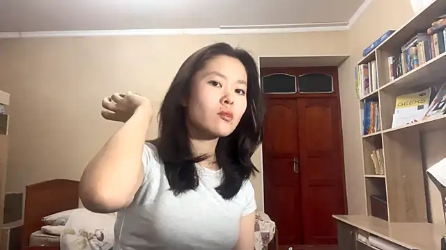 Snapshot of HuldaKye chatting on January 15, 2026, 2:31 pm HuldaKye online show from January 15, 2026, 2:31 pm