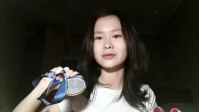 Snapshot of HuldaKye chatting on December 1, 2025, 12:28 pm HuldaKye online show from December 1, 2025, 12:28 pm