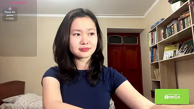 Snapshot of HuldaKye chatting on February 16, 2026, 12:15 pm HuldaKye online show from February 16, 2026, 12:15 pm