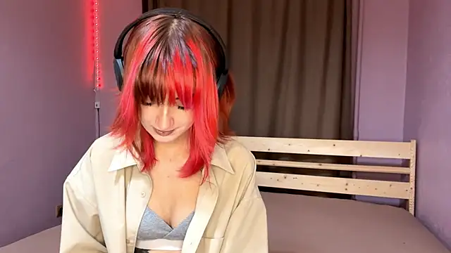 Snapshot of EmilySkyline chatting on January 5, 2026, 5:38 pm EmilySkyline online show from January 5, 2026, 5:38 pm