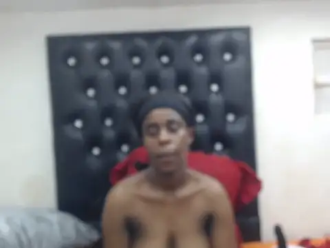 AMOURxxx online show from January 7, 2026, 7:52 pm