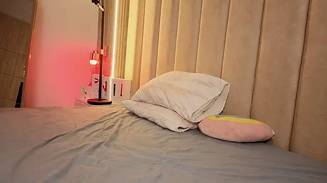 Iamnyxy online show from April 10, 2026, 11:28 am