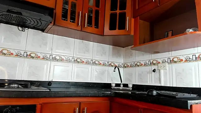 Lucy Vegas online show from February 26, 2026, 1:22 pm