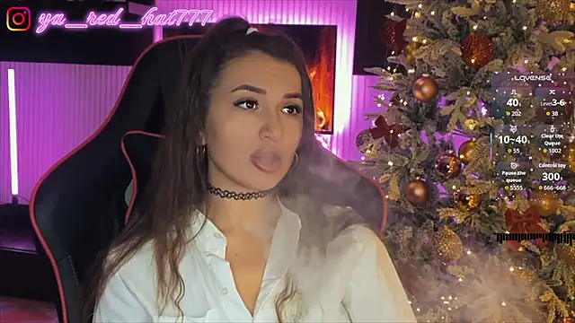 Snapshot of -RED_HAT- chatting on December 20, 2025, 6:22 pm -RED HAT- online show from December 20, 2025, 6:22 pm