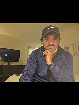 Snapshot of piggylatino chatting on December 16, 2025, 5:17 pm piggylatino online show from December 16, 2025, 5:17 pm