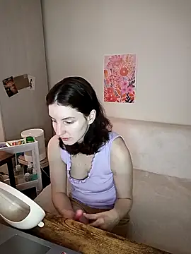 Snapshot of v_crizis324 chatting on February 18, 2026, 2:24 pm v crizis324 online show from February 18, 2026, 2:24 pm