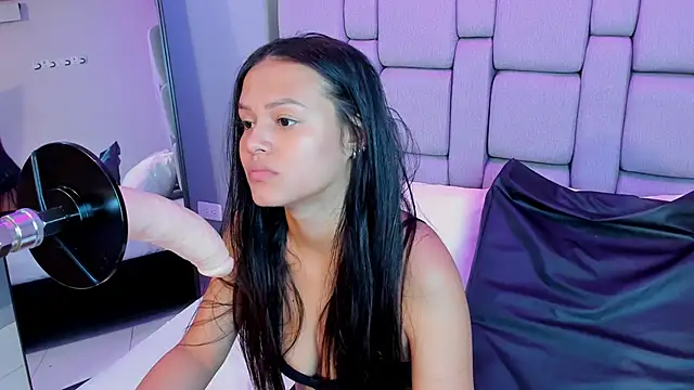 Snapshot of Sara_rhoades chatting on November 27, 2025, 11:43 am Sara rhoades online show from November 27, 2025, 11:43 am