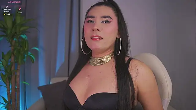 yourlatina emely online show from February 12, 2026, 10:48 am