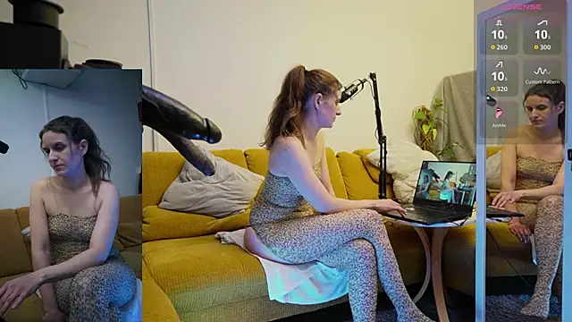 Snapshot of SUZANNEXXXXXX chatting on March 1, 2026, 10:21 pm SUZANNEXXXXXX online show from March 1, 2026, 10:21 pm