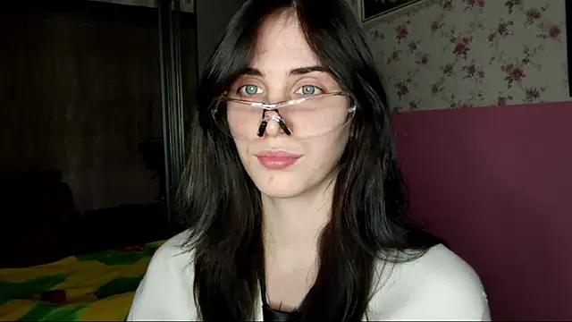 Snapshot of Hervell_Motti chatting on November 23, 2025, 3:44 pm Hervell Motti online show from November 23, 2025, 3:44 pm