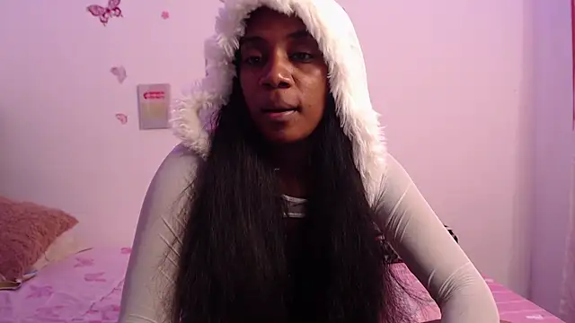 AishaOwens online show from December 2, 2025, 8:21 pm