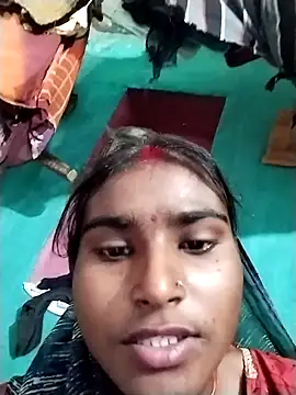 Big Lovexx online show from March 9, 2026, 10:52 am