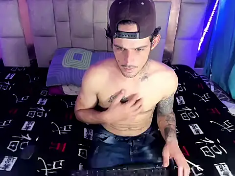 Snapshot of Sexybigjefffx chatting on November 18, 2025, 10:02 pm Sexybigjefffx online show from November 18, 2025, 10:02 pm