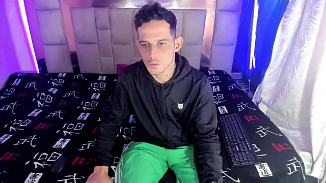 Snapshot of Sexybigjefffx chatting on November 28, 2025, 5:02 pm Sexybigjefffx online show from November 28, 2025, 5:02 pm