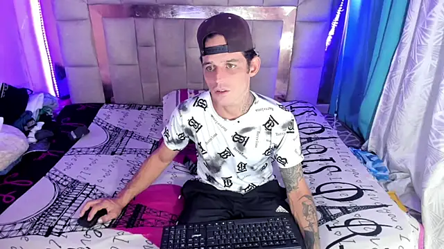 Snapshot of Sexybigjefffx chatting on November 21, 2025, 10:09 pm Sexybigjefffx online show from November 21, 2025, 10:09 pm