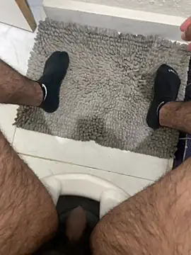 Luis211009  online show from April 13, 2026, 2:26 am